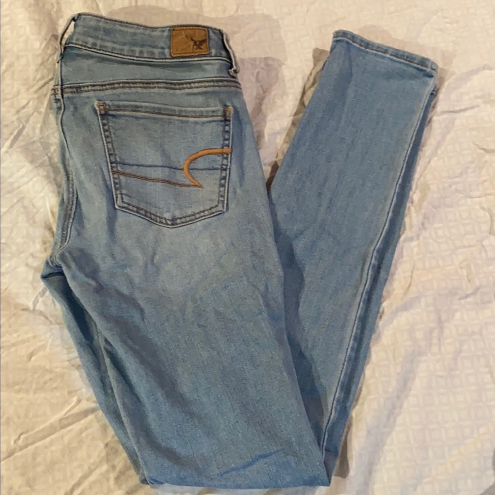 Light wash American eagle Jeggings. 4 long